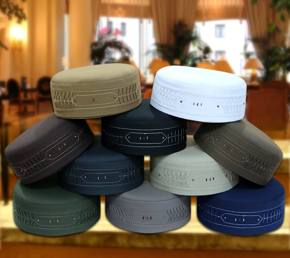 Caps